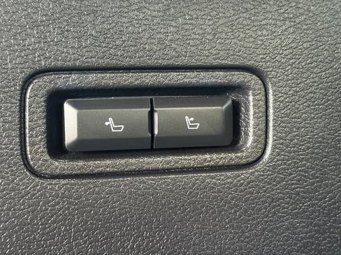 Used 2022 Lincoln Navigator Reserve AWD/4WD image 13