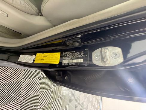 Used 2004 Lexus RX 330 FWD image 12
