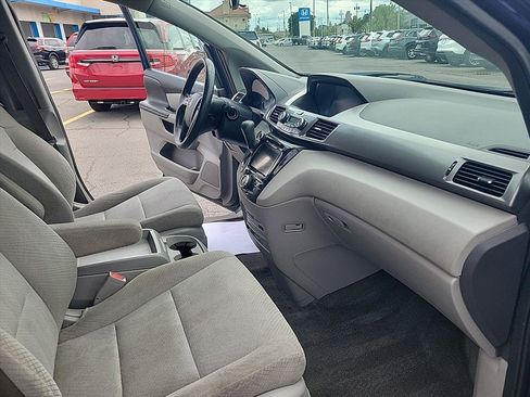 Used 2016 Honda Odyssey SE image 22