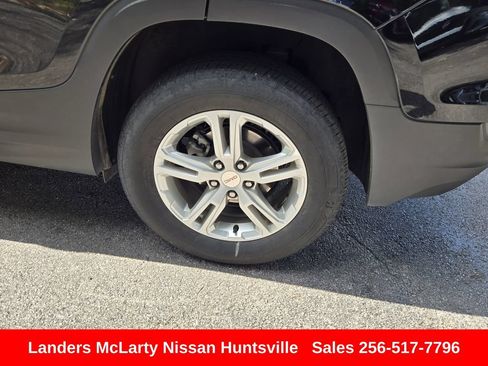 Used 2023 GMC Terrain SLE w/ Driver Convenience Package AWD/4WD image 12