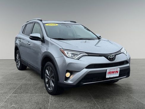 Used 2018 Toyota RAV4 Limited AWD/4WD image 7