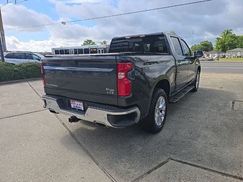 Used 2019 Chevrolet Silverado 1500 LTZ AWD/4WD image 5