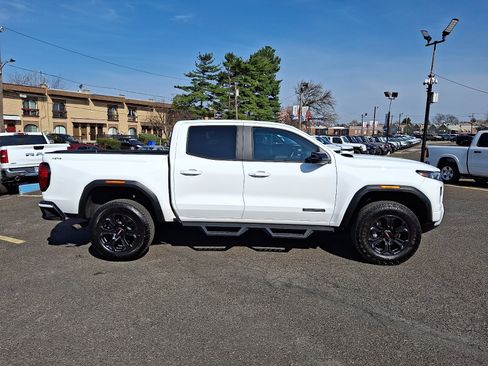 Used 2025 GMC Canyon Elevation w/ Convenience Package AWD/4WD image 7