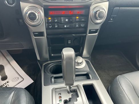 Used 2013 Toyota 4Runner Limited image 18