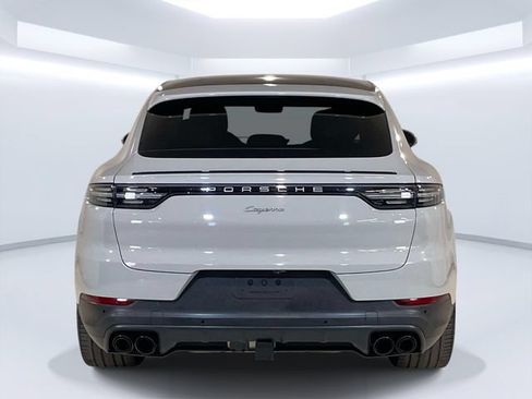 Used 2022 Porsche Cayenne Platinum Edition AWD/4WD image 6