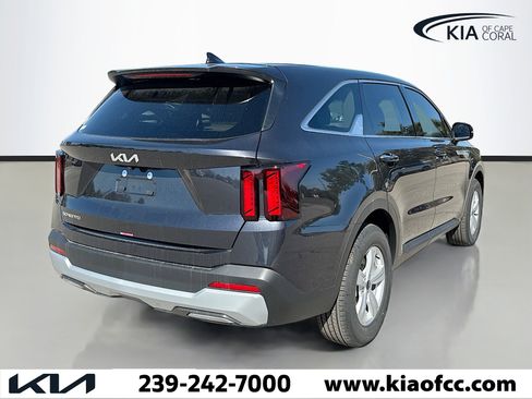 New 2026 Kia Sorento LX image 5