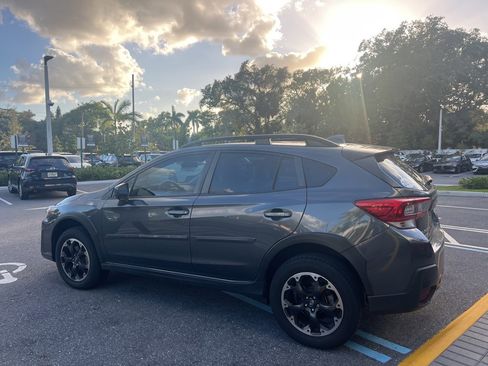 Used 2023 Subaru Crosstrek 2.0i Premium image 16