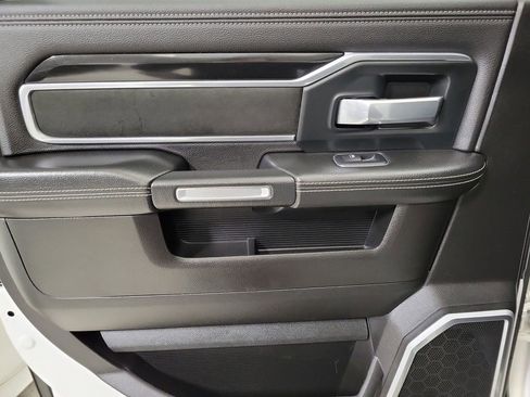 Used 2019 RAM 2500 Laramie image 16