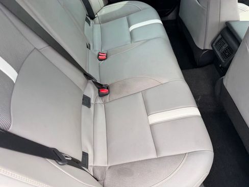 Used 2025 Toyota Camry SE w/ Convenience Package FWD image 18
