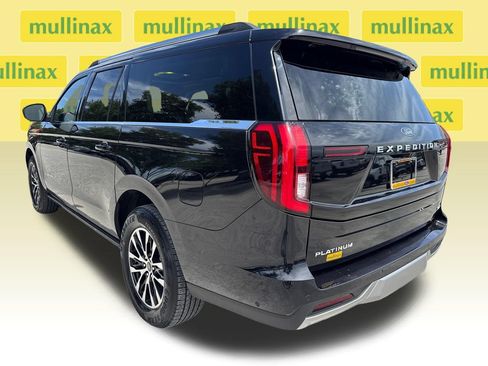 Used 2025 Ford Expedition Max Platinum AWD/4WD image 10