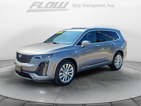 Used 2020 Cadillac XT6 Premium Luxury FWD image 3