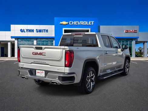 Used 2022 GMC Sierra 1500 SLT w/ SLT Premium Plus Package AWD/4WD image 7