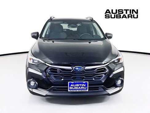 Used 2025 Subaru Crosstrek 2.0i Premium image 3