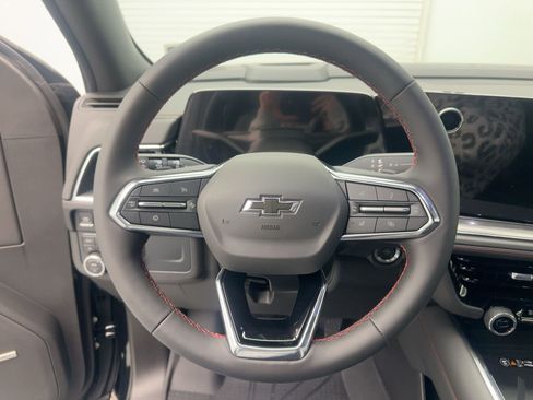 New 2026 Chevrolet Suburban RST image 18