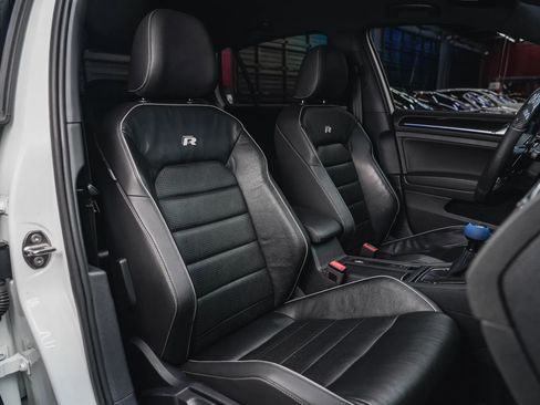 Used 2019 Volkswagen Golf 4-Door image 51