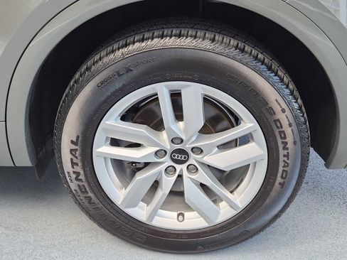 Certified 2023 Audi Q5 2.0T Premium w/ Convenience Package image 11