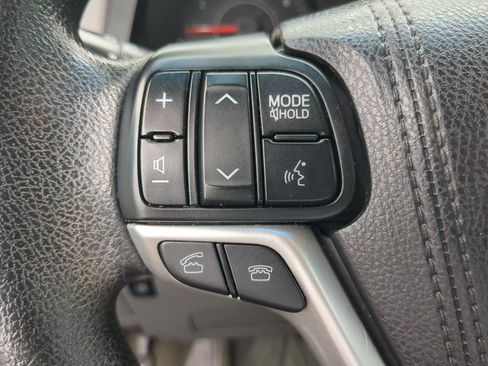 Used 2017 Toyota Sienna LE FWD image 26