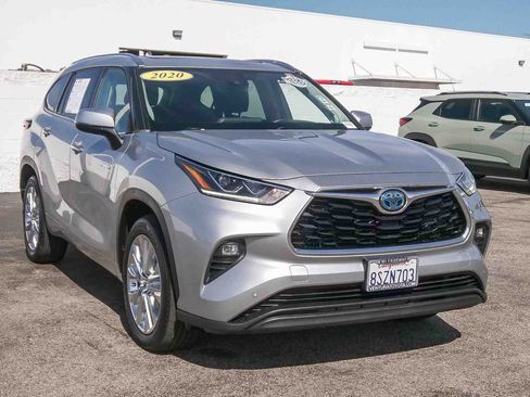 Used 2020 Toyota Highlander Limited image 3