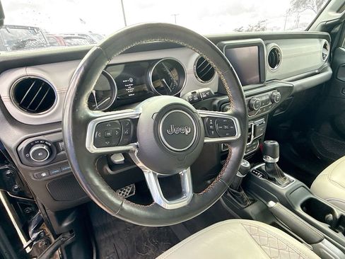 Used 2021 Jeep Wrangler Unlimited Sahara image 12