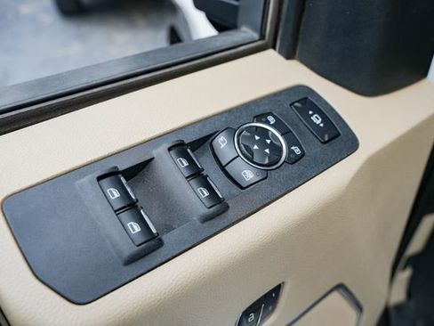 Used 2017 Ford F250 Lariat w/ Lariat Ultimate Package image 22