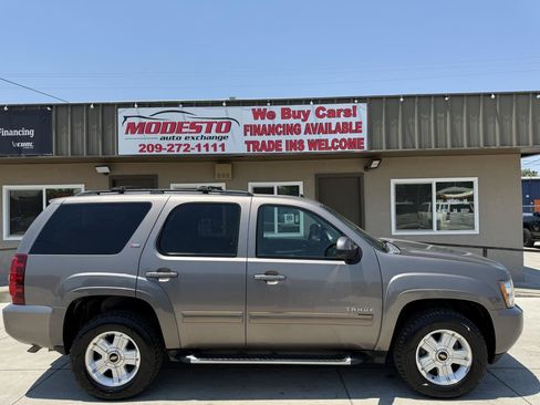 Used 2012 Chevrolet Tahoe LT w/ Suspension Package, Off-Road AWD/4WD image 2