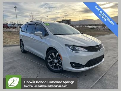 Used 2019 Chrysler Pacifica Touring-L Plus w/ Advanced Safetytec Group