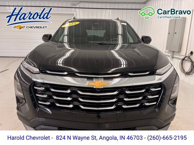 Used 2025 Chevrolet Equinox LT w/ Convenience Package II AWD/4WD image 2