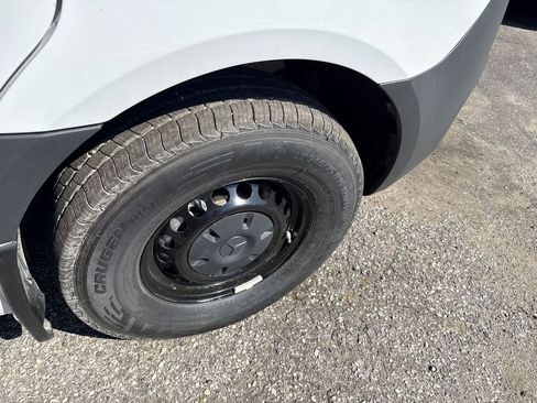 Used 2025 Mercedes-Benz Sprinter 2500 image 28