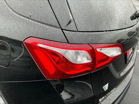 Used 2020 Chevrolet Equinox LT w/ Driver Convenience Package FWD image 23