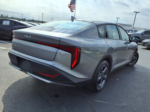 Used 2025 Kia K4 FWD image 26