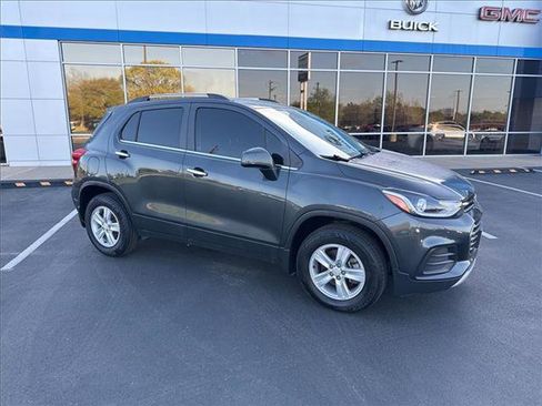 Used 2019 Chevrolet Trax LT w/ Driver Confidence Package image 5