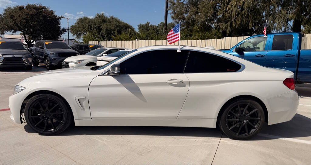 Used 2017 BMW 430i Coupe RWD image 2