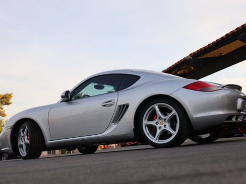 Used 2010 Porsche Cayman S RWD image 17