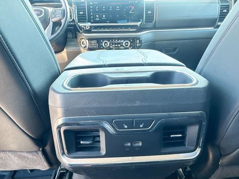 Used 2024 GMC Sierra 1500 SLT image 22