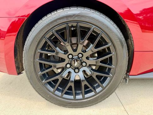 Used 2017 Ford Mustang GT w/ GT Performance Package RWD image 31
