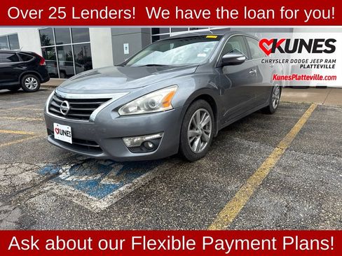 Used 2014 Nissan Altima 2.5 SL w/ Technology Package FWD image 4