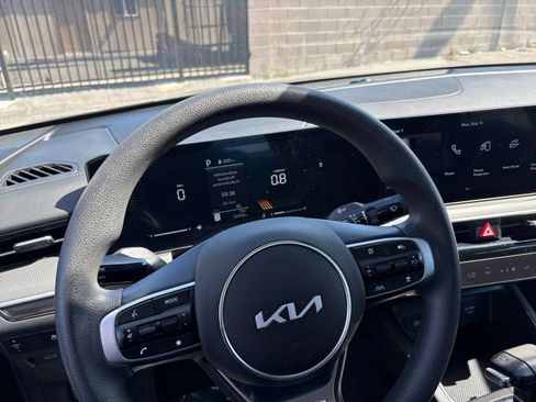 Used 2025 Kia K5 LXS image 33