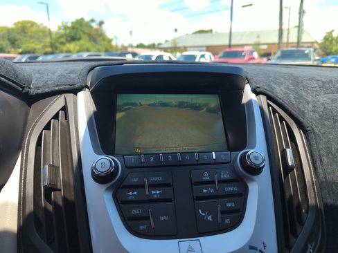 Used 2017 Chevrolet Equinox Premier w/ Enhanced Convenience Package FWD image 25
