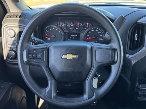 Used 2022 Chevrolet Silverado 2500 Custom w/ Custom Convenience Package image 13