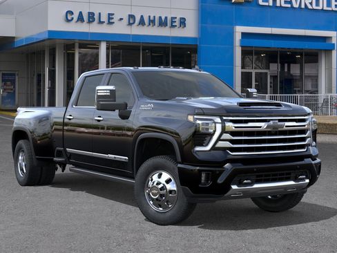 New 2026 Chevrolet Silverado 3500 High Country w/ High Country Premium Package AWD/4WD image 7