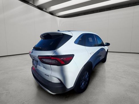 Used 2024 Ford Escape Active AWD/4WD image 9