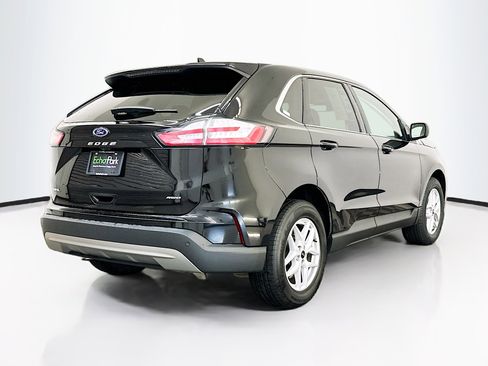 Used 2024 Ford Edge SEL AWD/4WD image 9