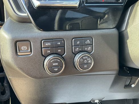 Used 2024 Chevrolet Silverado 2500 High Country image 15