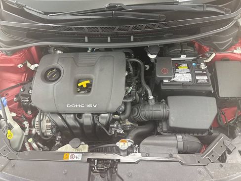 Used 2018 Kia Forte S w/ S Technology Plus Package FWD image 28