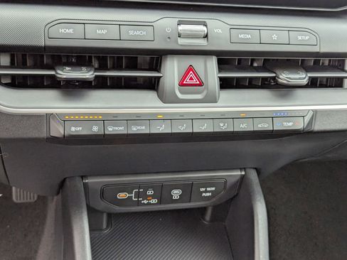 New 2026 Kia K4 FWD image 24