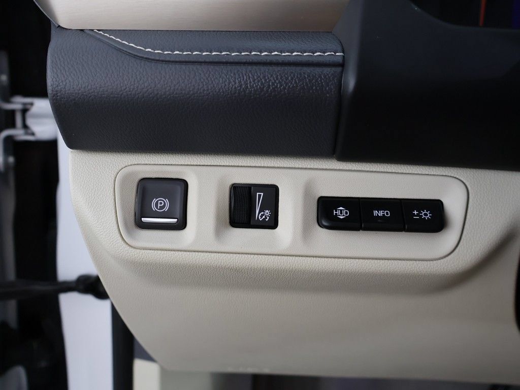 Used 2023 GMC Acadia Denali AWD/4WD image 45