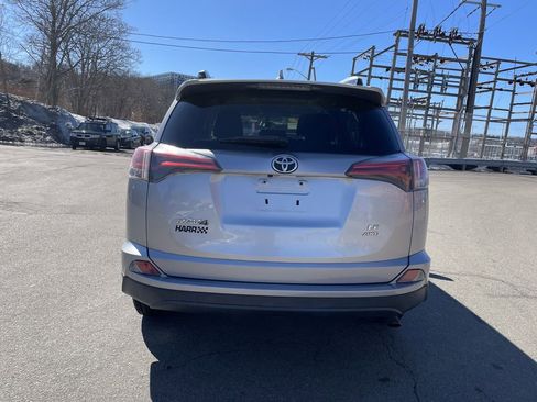 Used 2016 Toyota RAV4 LE image 4