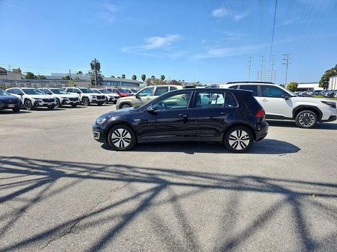 Used 2016 Volkswagen e-Golf SEL Premium image 4