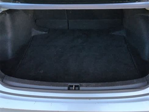 Used 2022 Toyota Corolla LE image 34