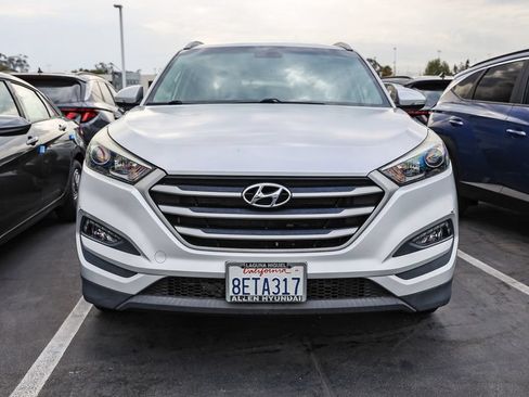 Used 2018 Hyundai Tucson SEL Plus FWD image 2